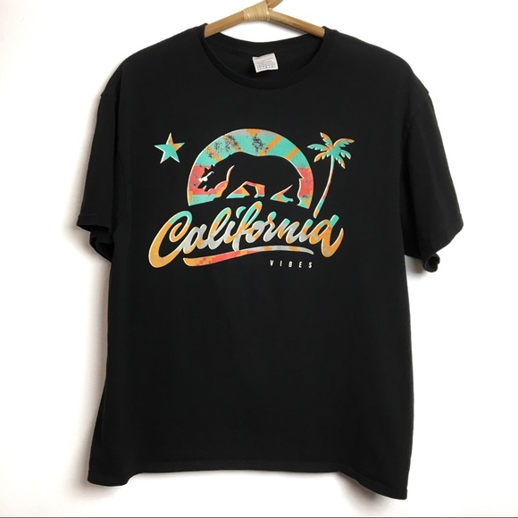 Other - California Flag T-shirt | Size Large